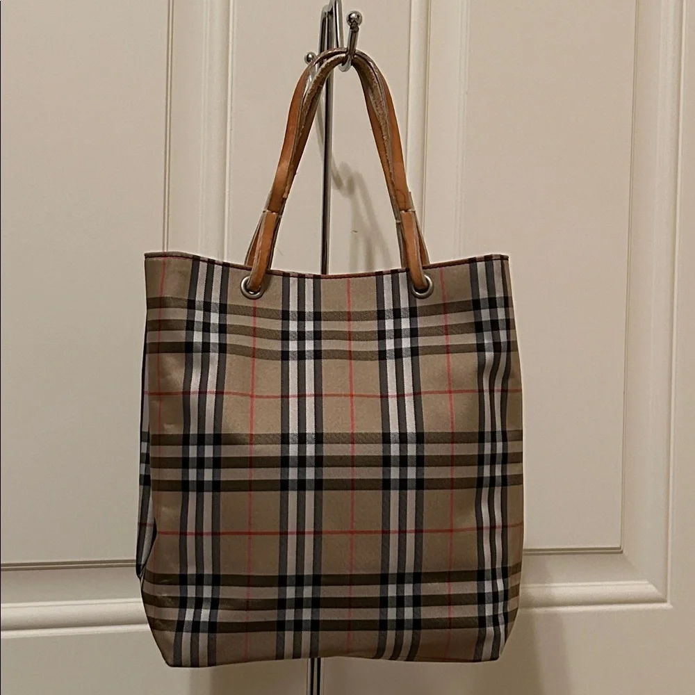 Burberry Tan Nova Check Tote Hand Bag - Picture 3 of 11